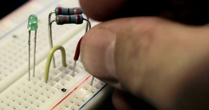 breadboard engineer building circuits simple arduino homemade led