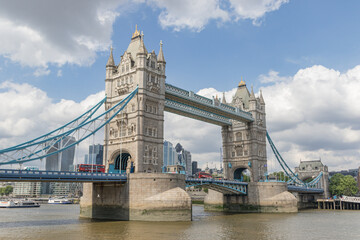 Obraz premium Tower Bridge and the River Thames in London