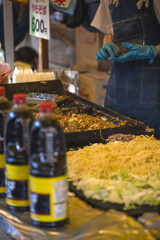 夏祭りの屋台の焼きそば屋