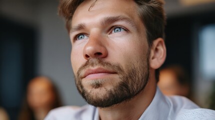 Obraz premium Professional man in dress shirt attending meeting with heroic presence