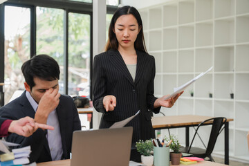 Business Teamwork and Problem Solving in Office