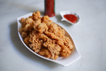 bowl of crispy fried chicken 