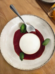 Panna cotta dessert