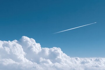 Fototapeta premium 青空と飛行機雲のある雲海｜Cloudscape with Contrail in Blue Sky