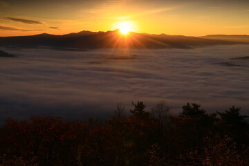 岩手県遠野市　夜明けの風景