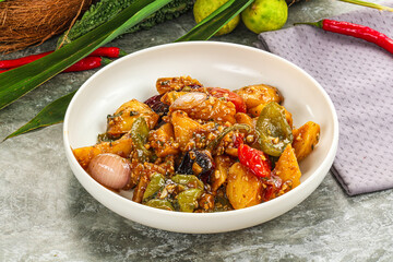 Potato with bell pepper and gravy