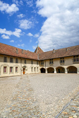 Le Château de Rolle en Suisse dans la région viticole de Lavaux