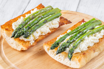 Ciabatta Sandwiches With Stracciatella And Asparagus Drizzled In Olive Oil