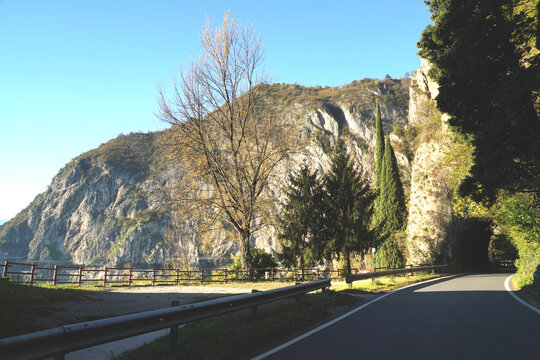 Veduta autunnale del Lago d'Iseo. Provincia di Bergamo, Lombardia, Italia.