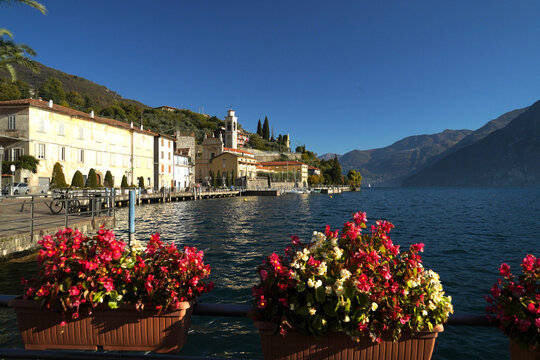 Veduta autunnale del Lago d'Iseo. Provincia di Bergamo, Lombardia, Italia.