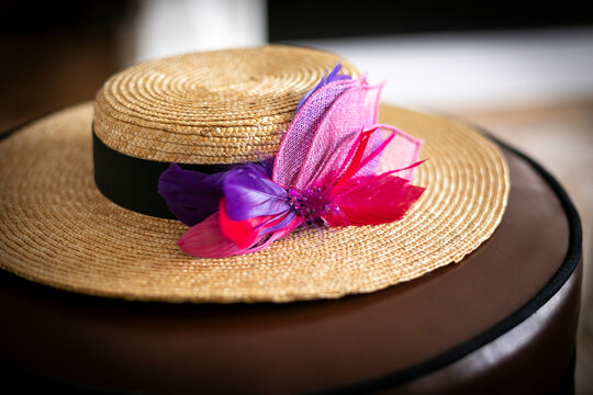 gorros, moda, verano, sol, playa, accesorio, mujer, objeto, flor, variopinto, indumentaria, rojo, sombrero, ceremonia, glamour