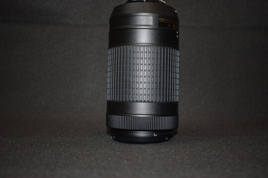 Fototapeta black camera with the white background