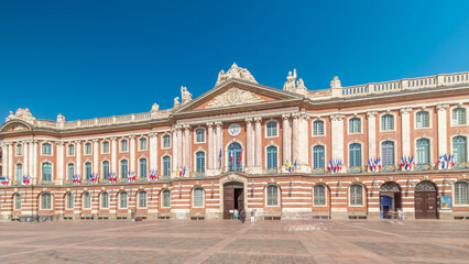 Fototapeta premium The Capitole de Toulouse timelapse hyperlapse showcases the historic city hall. France