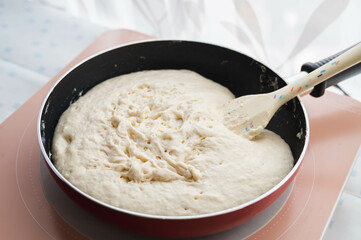 生地を畳んでまとめる