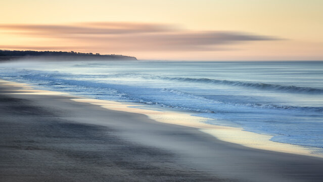 USA, California, Half Moon Bay, Ocean abstract at dawn