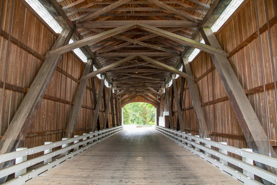USA, Oregon, Lane County, Jasper Place Road, Fall Creek. Pengra Covered Bridge. 120 Foot Howe Truss Structure.