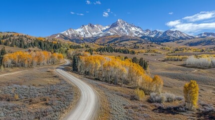 Obraz premium Autumn Mountain Road