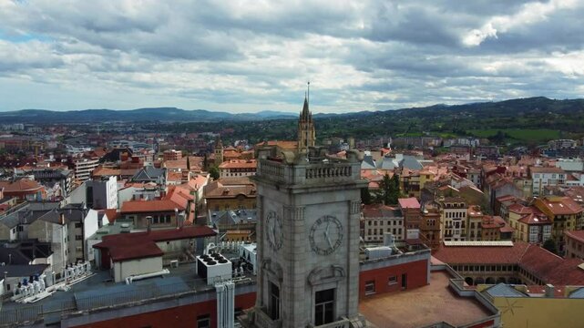 Oviedo centre withe Park and mountains in the back. Also the cathedral and famous buildings. Taken with my drone 