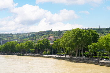 Fototapeta premium Kura river in Tbilisi, Georgia
