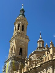 Fototapeta premium clochers de la Basilique Notre-Dame-du-Pilier de Saragosse