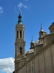 Fototapeta premium Basilique Notre-Dame-du-Pilier de Saragosse