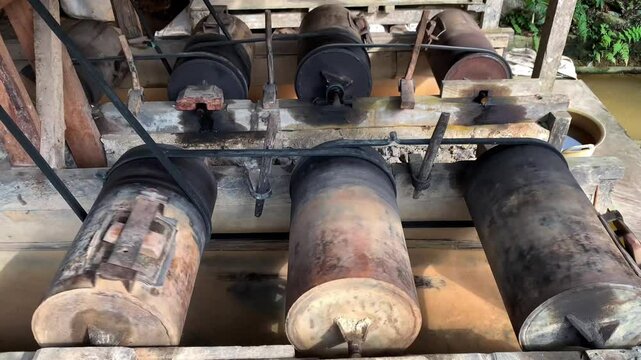 gold separator tool from natural rock using the log method
