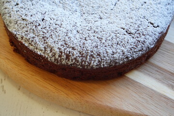 バレンタインに自宅でバレンタインに子供と焼いたガトーショコラ。