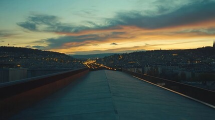 Obraz premium Cityscape Sunset from Elevated Vantage Point