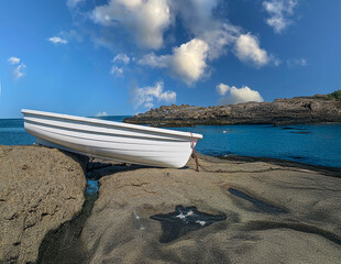 Boat on the rocks