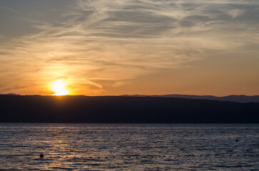Sonnenuntergang am Strand auf der Insel Krk