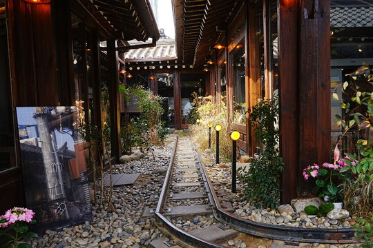 Ikseon-dong Hanok Street, Village of Traditional Korean Houses in Seoul, Korea - 韓国 ソウル 益善洞 韓屋通り	