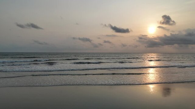 Sunset Waves at Cox&rsquo;s Bazar Sea Beach, Bangladesh &ndash; Golden Hour Ocean Landscape