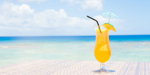 海の見えるレストラン　トロピカルドリンク