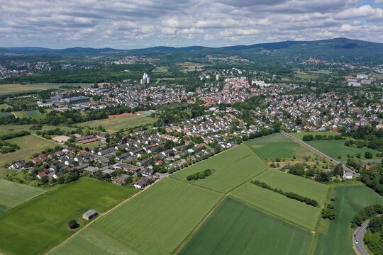 Schwalbach am Taunus in Hessen aus der Luft - Luftbilder von Schwalbach am Taunus