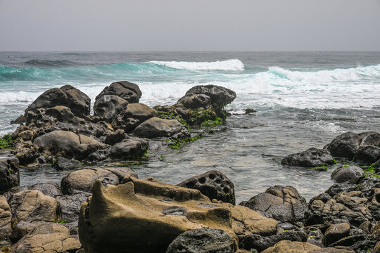 Afrique Senegal &icirc;le de Ngor ocean Atlantique roche rocher volcanique
