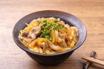 豚こまの他人丼