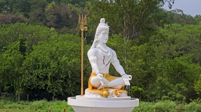  The Magnificent Statue of Lord Shiva