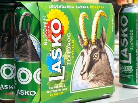 La&scaron;ko zlatorog beer packaging with alpine ibex design