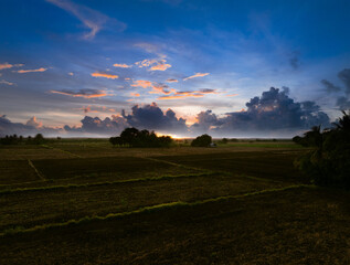 Obraz premium Sunrise in Barotac Nuevo