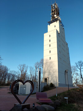 Der Schaumberg-Turm auf dem Schaumberg in der Gemeinde Tholey im Landkreis St. Wendel im Saarland.