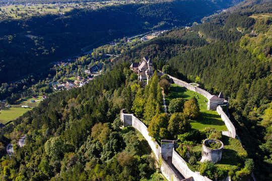 Aerial view of ostrozac castle surrounded by lush greenery and scenic valley, Ostrozac na Uni, Bosnia and Herzegovina.