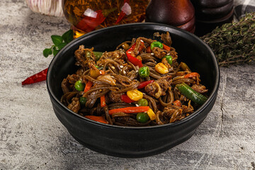 Soba with shredded pork and vegetables