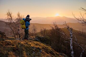 A spring getaway to the Česk&eacute; středohoř&iacute; with the little one