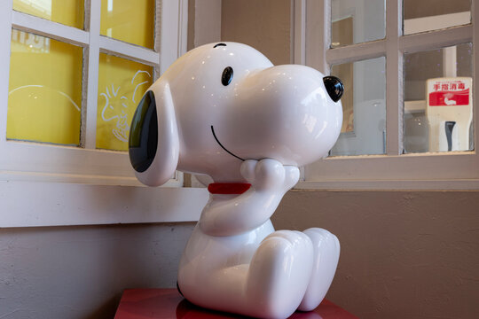 スヌーピー像（スヌーピータウンショップ 神戸店）
