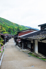 初夏の中山道 奈良井宿　長野県塩尻市　Narai-juku on the Nakasendo in early summer. Nagano Pref, Shiojiri City.	
