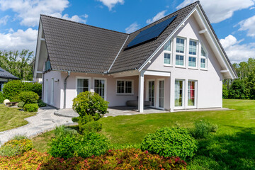 Einfamilienhaus mit Garten