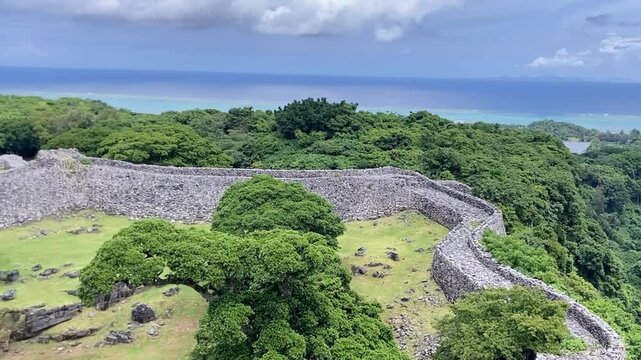 沖縄　遺跡　今帰仁城跡　世界遺産