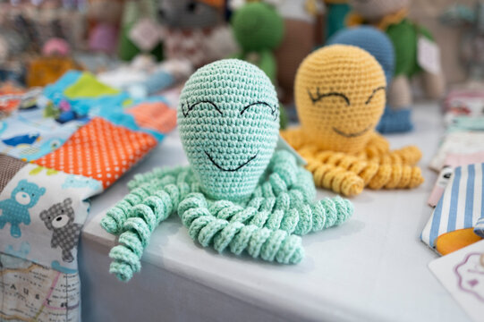 Pulpitos de amigurumi en colores pasteles