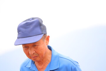 うつ病、悩む男性