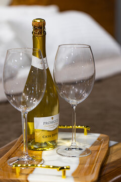 Prosecco Spumante Casa Defra with wine glasses